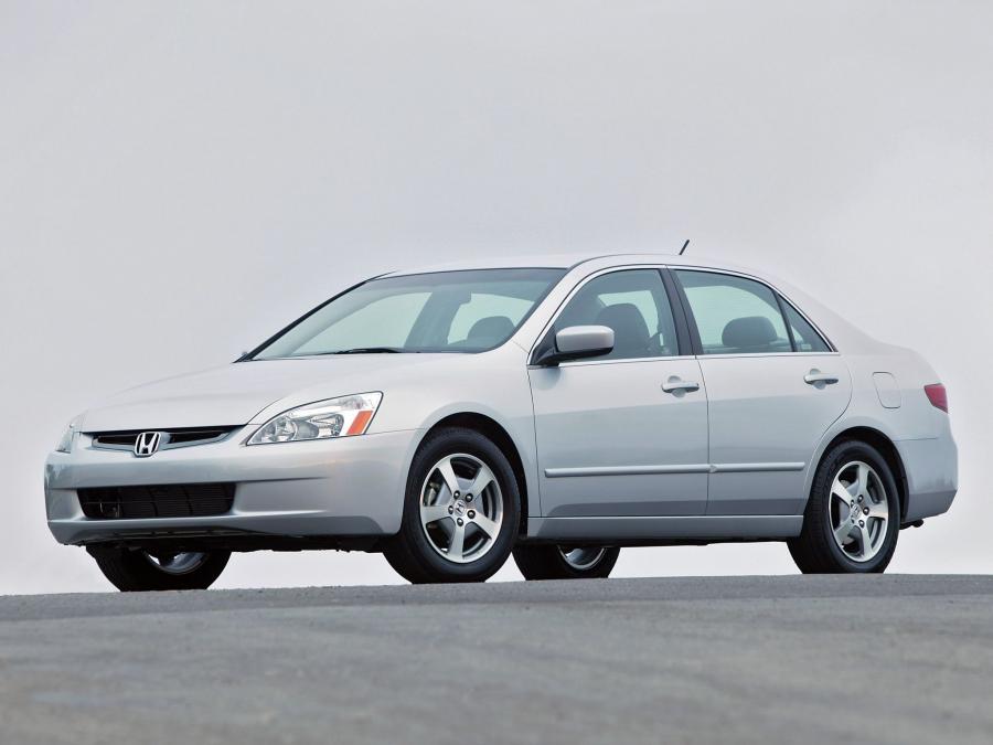  Honda Accord Hybrid 2005 года  (US) (фото 15 из 30)